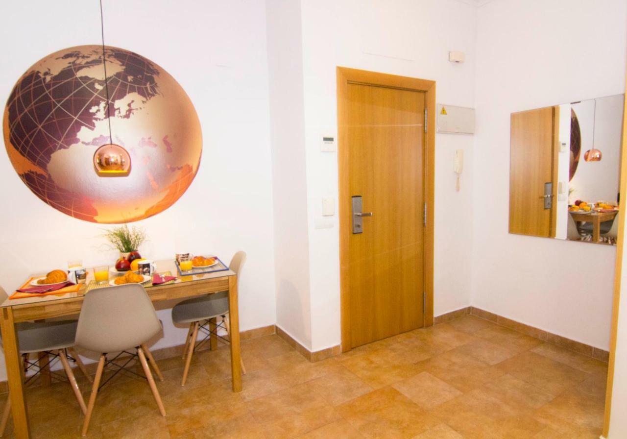 Living Valencia Apartments - Merced Eksteriør billede